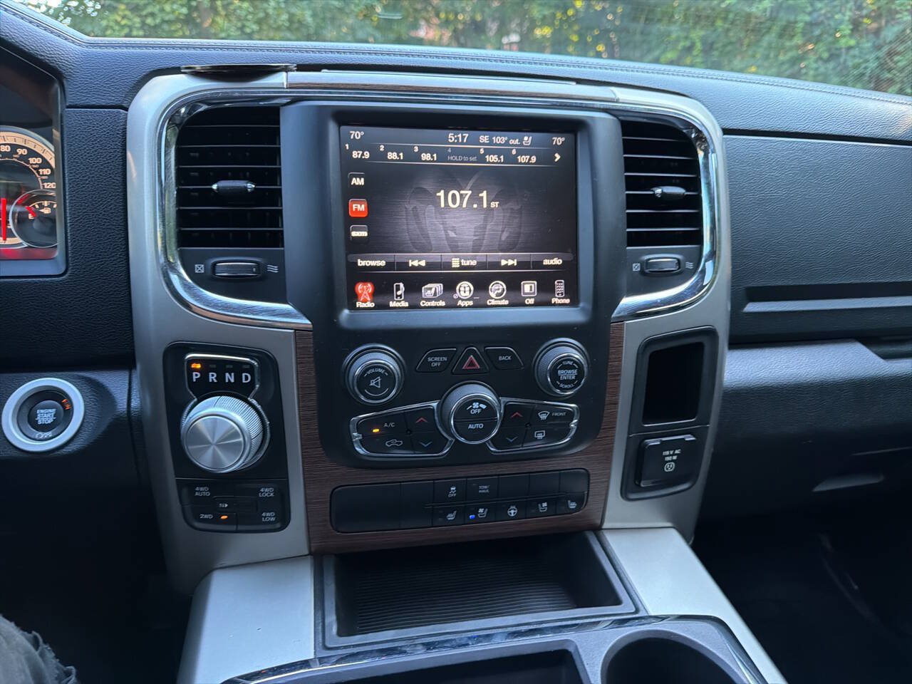 Used 2013 RAM 1500 Laramie w/ Convenience Group AWD/4WD image 29