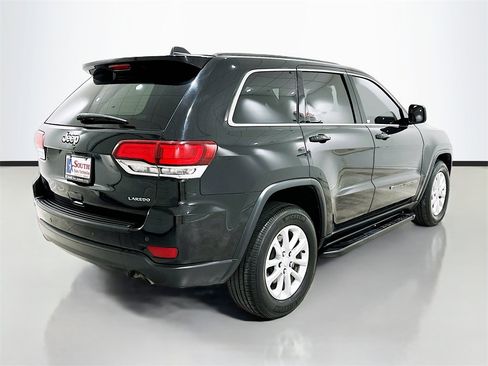 Used 2022 Jeep Grand Cherokee Laredo E image 6