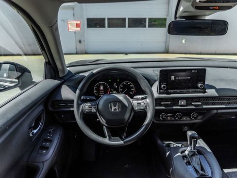 Certified 2023 Honda HR-V LX image 29