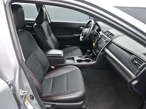 Certified 2017 Toyota Camry SE FWD image 23