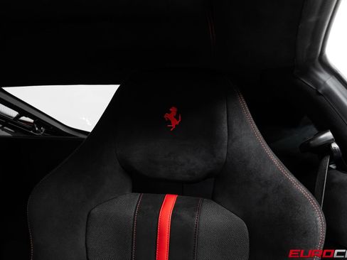 Used 2019 Ferrari 488 Pista Coupe RWD image 51