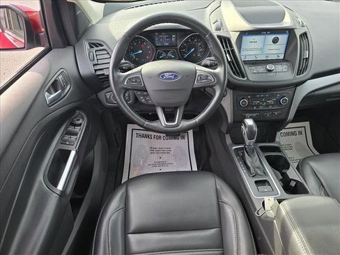 Used 2019 Ford Escape SEL image 3