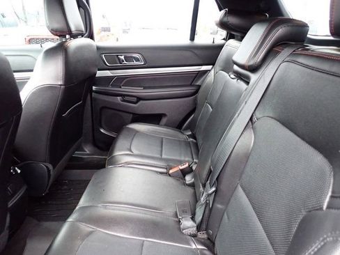 Used 2018 Ford Explorer Sport image 11