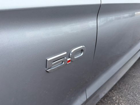 Used 2022 Ford Mustang GT RWD image 15