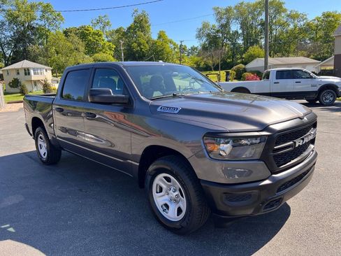 Used 2023 RAM 1500 Tradesman AWD/4WD image 3
