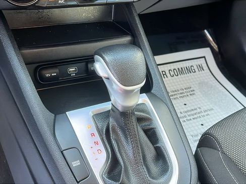 Used 2023 Kia Forte LXS image 17