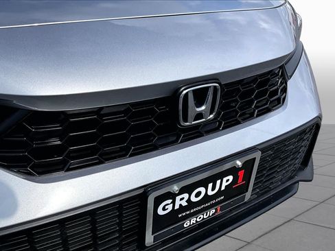 Used 2025 Honda Civic Sport image 30
