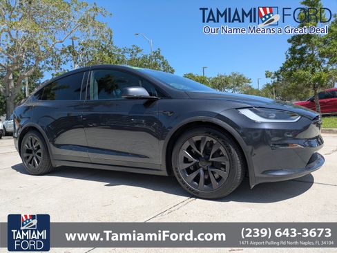 Used 2024 Tesla Model X AWD/4WD image 1