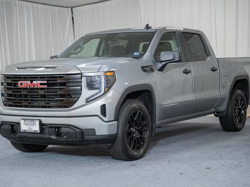 Used 2024 GMC Sierra 1500 Pro w/ Graphite Edition AWD/4WD image 3