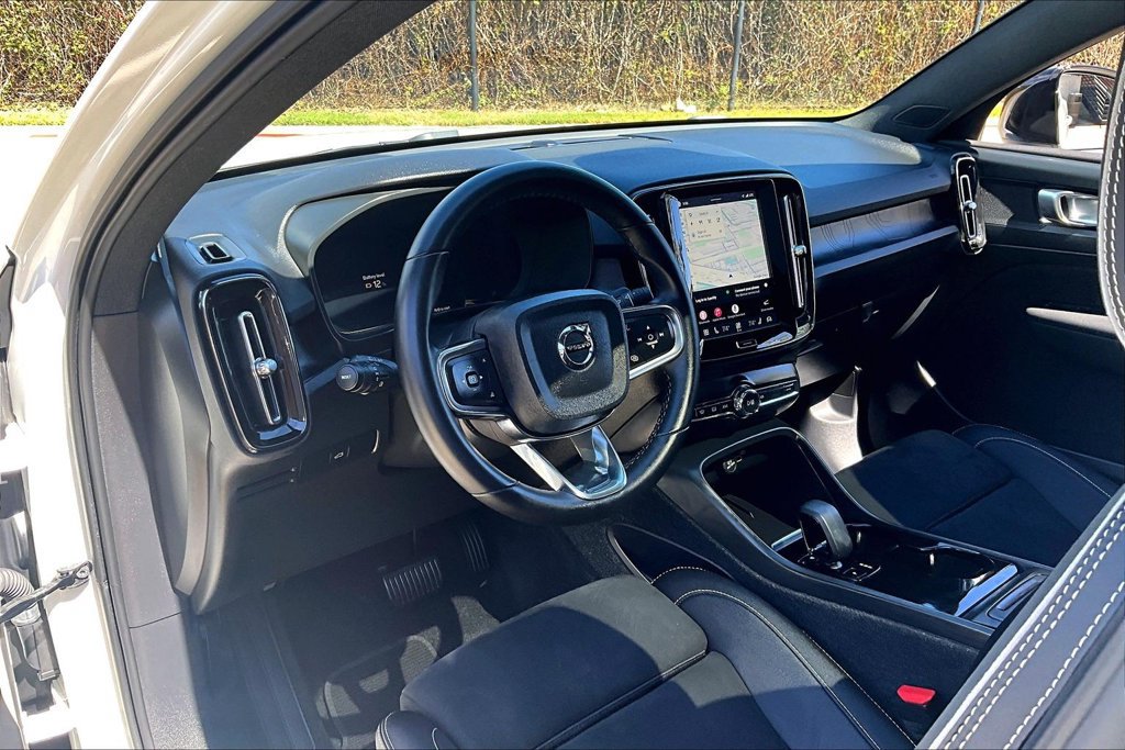 Used 2023 Volvo C40 P8 Recharge Plus AWD/4WD image 17