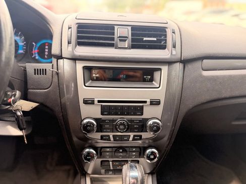 Used 2011 Ford Fusion SEL w/ 301A Rapid Spec Order Code FWD image 18