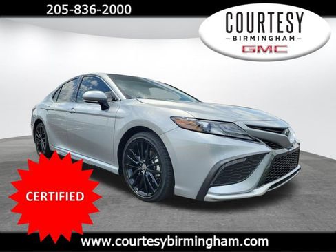 Used 2023 Toyota Camry XSE FWD image 1