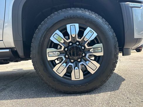 New 2026 GMC Sierra 2500 Denali image 13