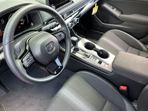 Used 2025 Honda Civic Sport image 10