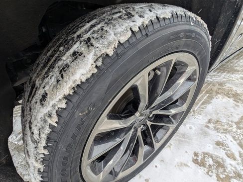 Used 2024 Jeep Grand Wagoneer L Series II w/ Quick Order Packagew 28T image 60