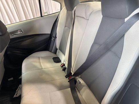Used 2021 Toyota Corolla LE FWD image 15
