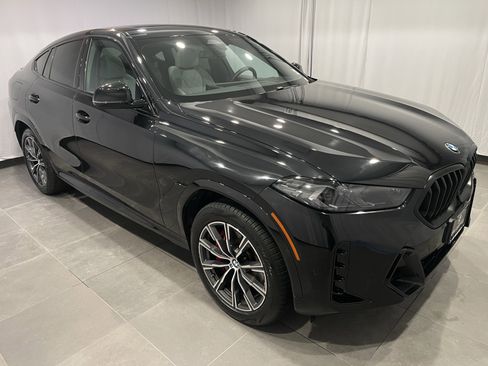 Certified 2024 BMW X6 xDrive40i w/ Premium Package image 3