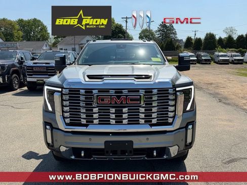 New 2026 GMC Sierra 2500 Denali w/ Denali Reserve Package AWD/4WD image 5