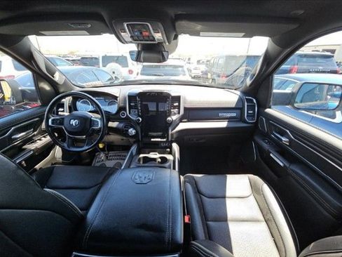 Used 2023 RAM 1500 Laramie AWD/4WD image 7