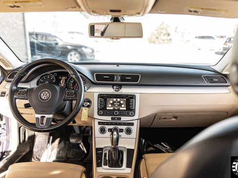 Used 2015 Volkswagen CC R-Line image 32