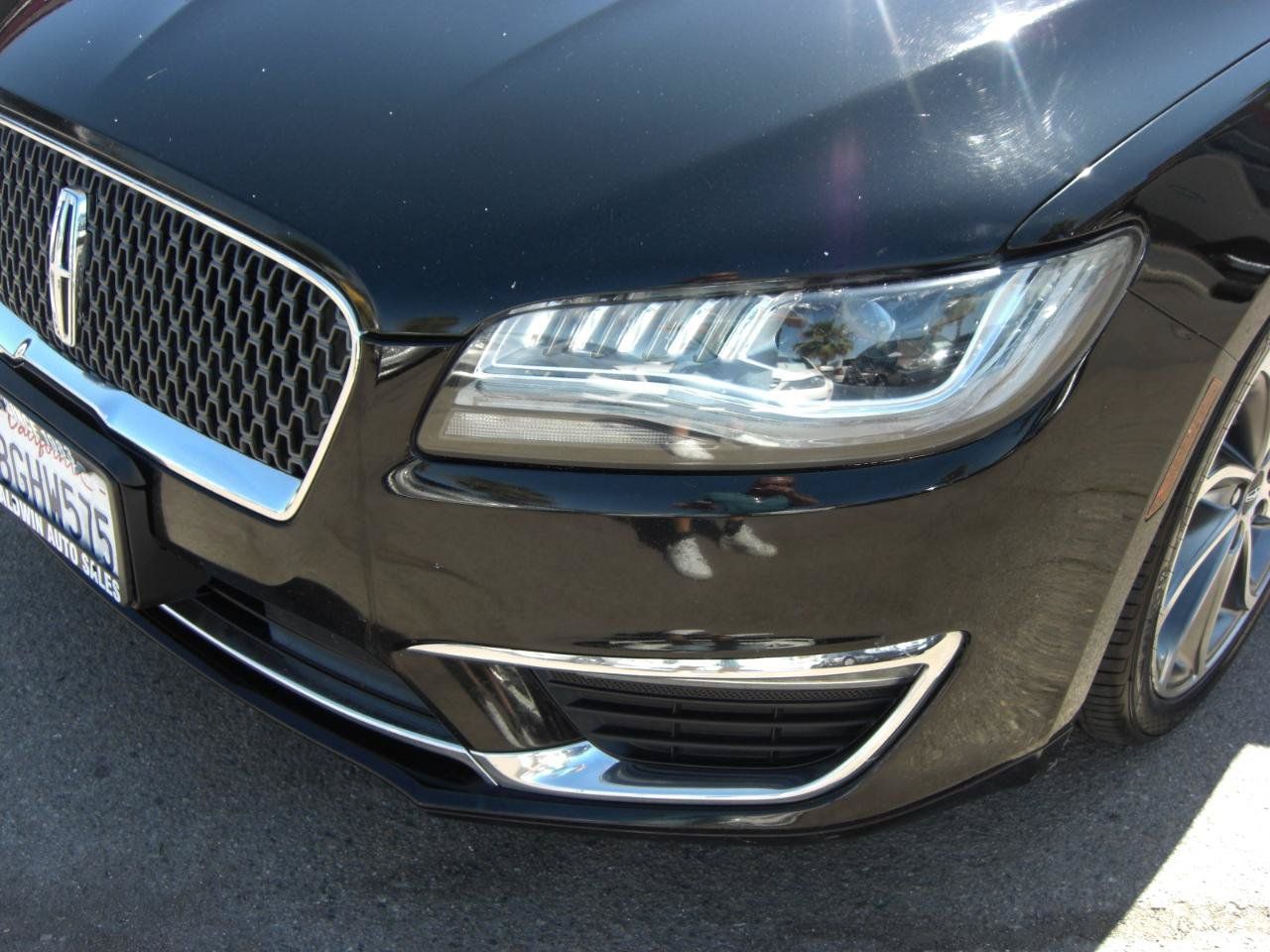 Used 2018 Lincoln MKZ Premiere w/ Magnetic Appearance Package FWD image 3