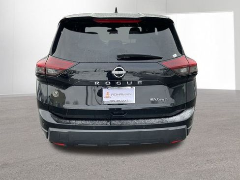 Certified 2024 Nissan Rogue SV image 5