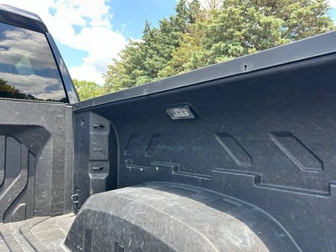 Used 2024 GMC Sierra 1500 Denali Ultimate AWD/4WD image 32