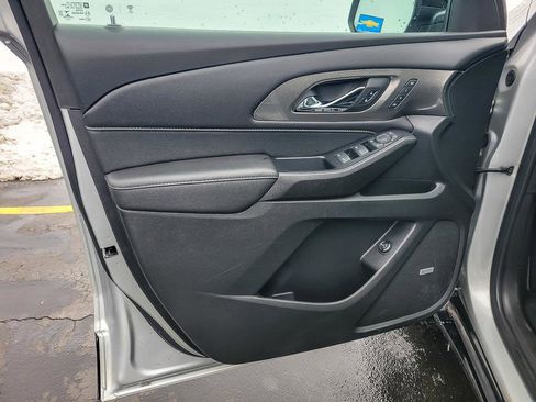 Certified 2022 Chevrolet Traverse Premier w/ Redline Edition image 18