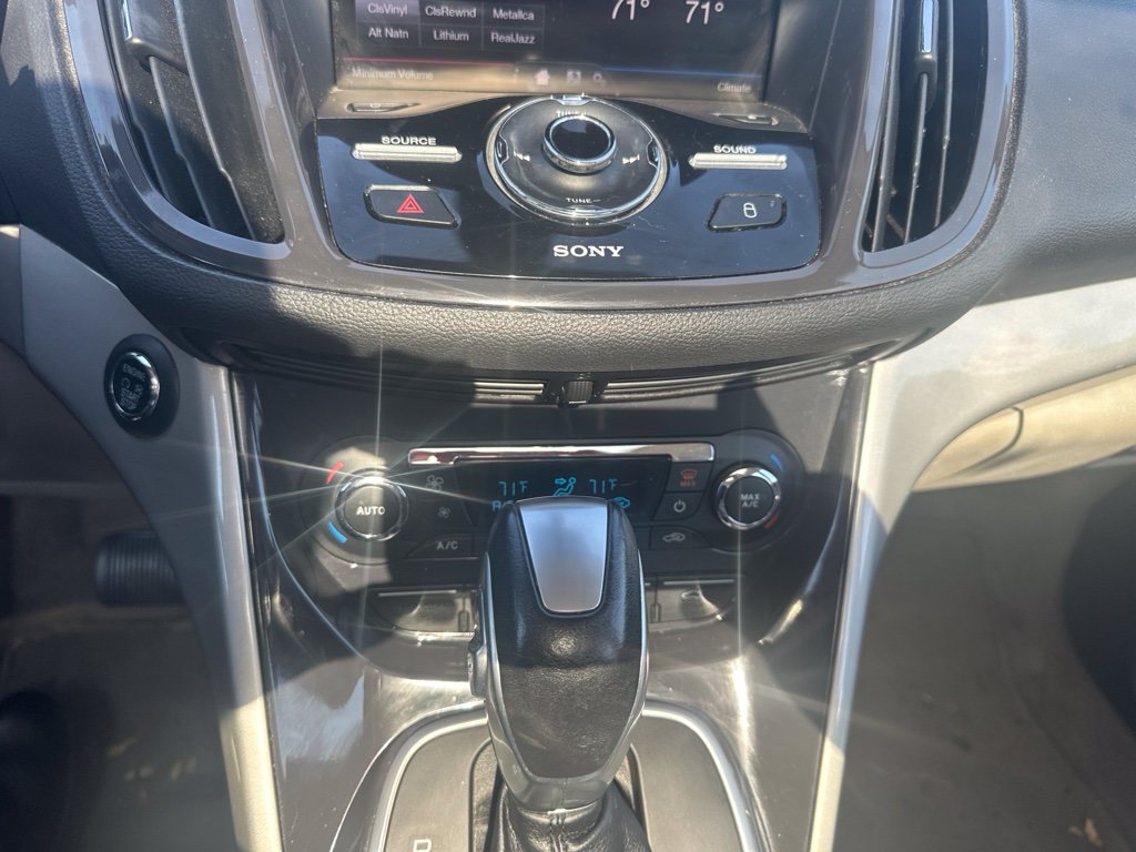 Used 2013 Ford C-MAX SEL FWD image 12