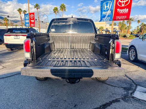 Used 2023 Toyota Tacoma TRD Off-Road image 13
