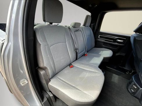 Used 2024 RAM 2500 Big Horn AWD/4WD image 26