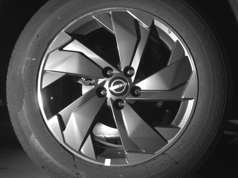 Used 2025 Nissan Rogue SV FWD image 15