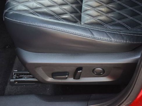 Used 2023 Mitsubishi Outlander AWD image 33