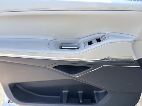 New 2026 Lincoln Navigator Premiere AWD/4WD image 21