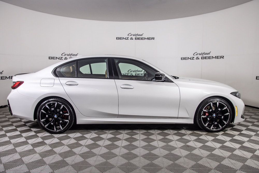 Used 2026 BMW 330i Sedan w/ M Sport Package RWD image 3