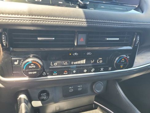 Certified 2026 Nissan Rogue Platinum w/ Platinum Premium Package AWD/4WD image 25
