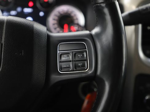 Used 2015 RAM 2500 Big Horn image 25