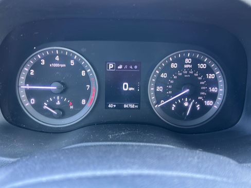 Used 2018 Hyundai Tucson SE image 14