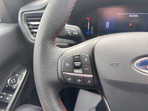 Used 2023 Ford Escape ST-Line w/ Tech Pack #1 image 11