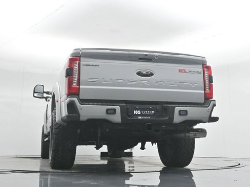 New 2026 Ford F250 Lariat w/ Black Appearance Package image 58