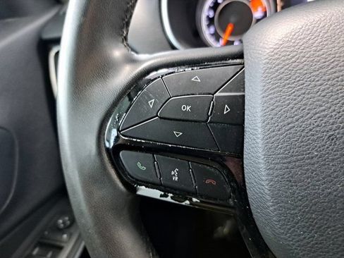 Used 2020 Jeep Cherokee Latitude Plus AWD/4WD image 20