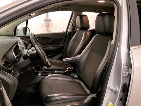 Used 2019 Buick Encore Sport Touring AWD/4WD image 24