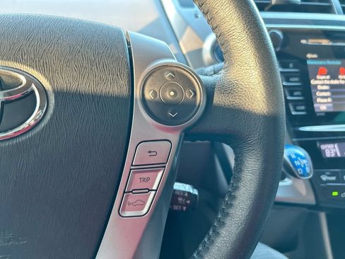 Used 2017 Toyota Prius V Five w/ Advanced Technology Package FWD image 17