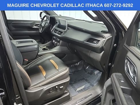Used 2021 GMC Yukon XL AT4 w/ AT4 Premium Plus Package AWD/4WD image 17