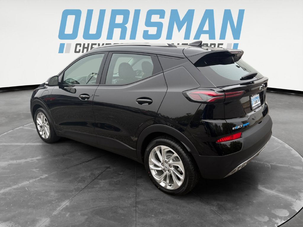 Used 2023 Chevrolet Bolt EUV LT FWD image 4