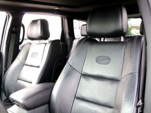 Used 2016 Jeep Grand Cherokee Overland AWD/4WD image 11