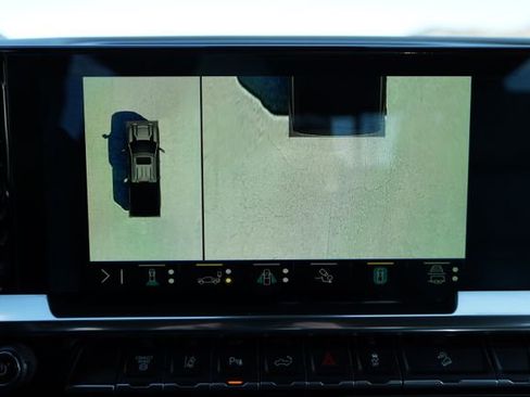 Used 2025 Chevrolet Silverado 2500 LTZ w/ LTZ Premium Package image 30