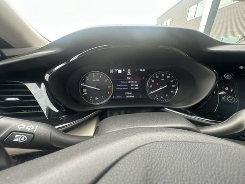 Used 2023 Buick Envision Avenir AWD/4WD image 23