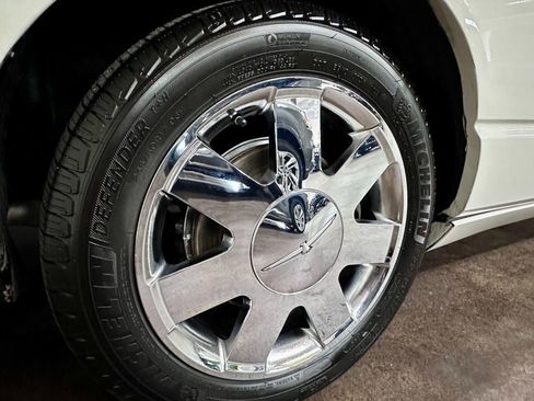 Used 2002 Ford Thunderbird Deluxe image 25