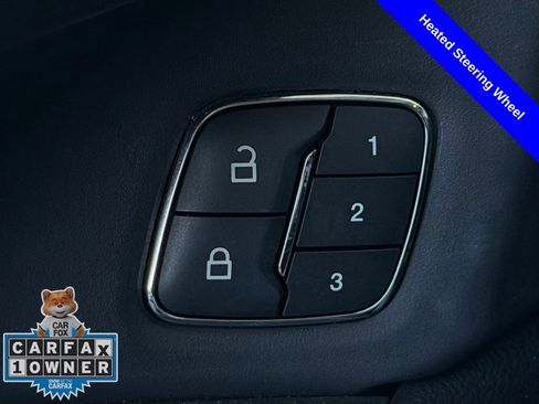 Used 2023 Ford Expedition XLT image 27